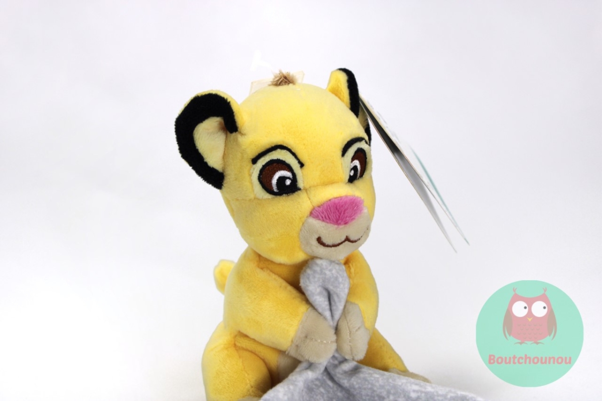 doudou_lion_simba_avec_mouchoir_gris_good_night_with_simba_disney_baby_/_simba_toys